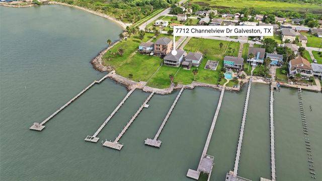 7712 Channelview Drive, Galveston, TX 77554