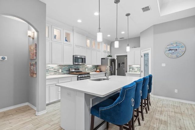 7961 Snake River DR, Corpus Christi, TX 78414