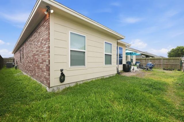7961 Snake River DR, Corpus Christi, TX 78414