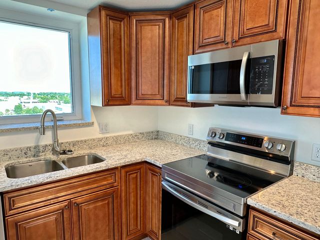 735 Pilot Lane, 814, Merritt Island, FL 32952