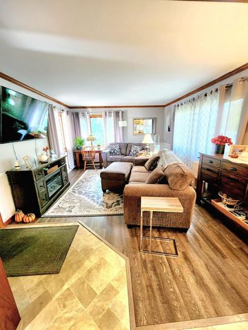 W145S7644 Durham DRIVE, Muskego, WI 53150