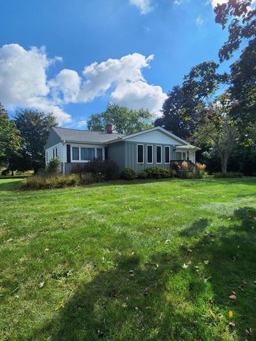 W145S7644 Durham DRIVE, Muskego, WI 53150