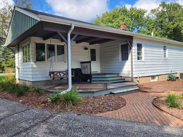 W145S7644 Durham DRIVE, Muskego, WI 53150