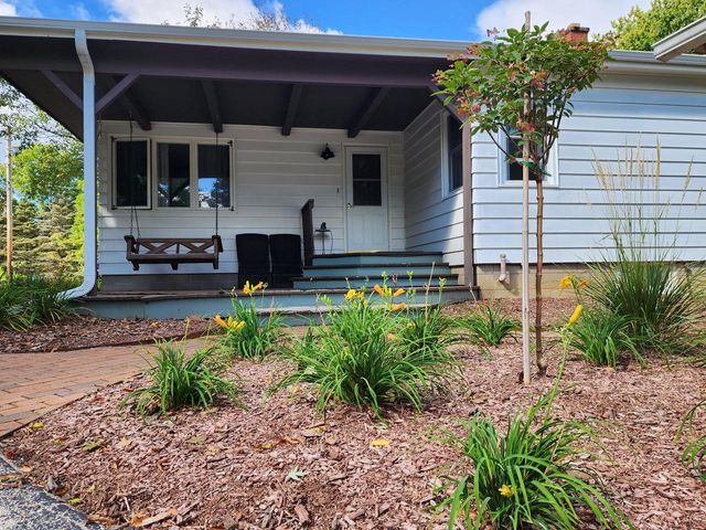 W145S7644 Durham DRIVE, Muskego, WI 53150