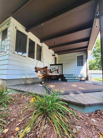 W145S7644 Durham DRIVE, Muskego, WI 53150