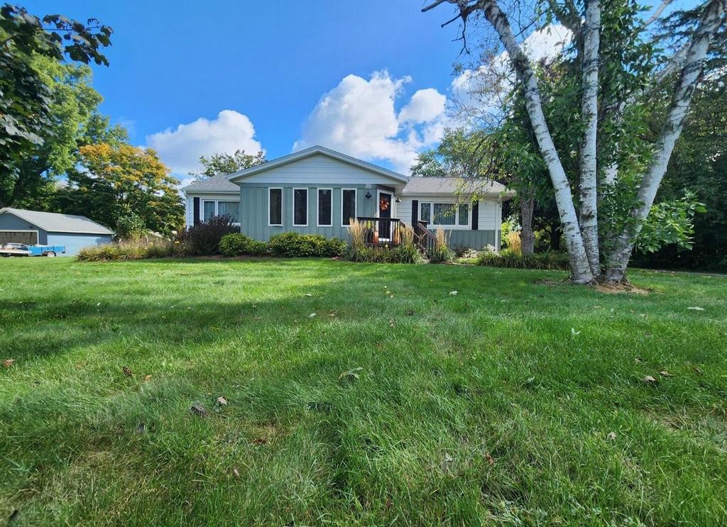 W145S7644 Durham DRIVE, Muskego, WI 53150