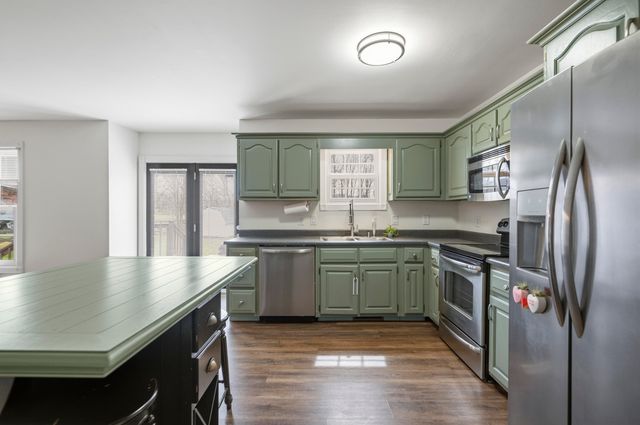 307 Brookgreen Drive, Berea, KY 40403