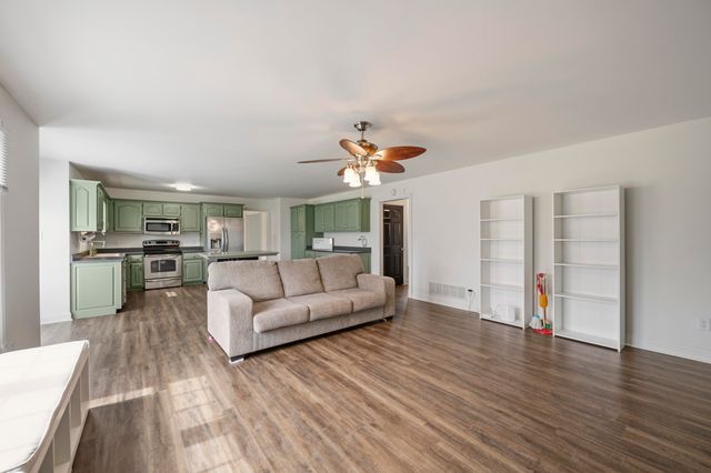 307 Brookgreen Drive, Berea, KY 40403