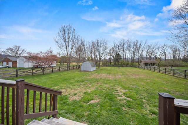 307 Brookgreen Drive, Berea, KY 40403