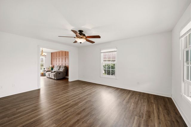 307 Brookgreen Drive, Berea, KY 40403