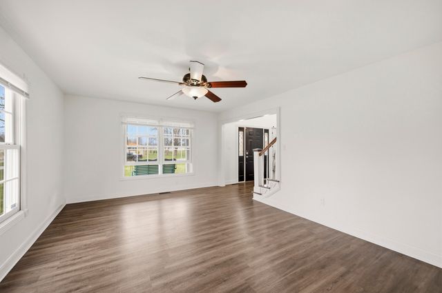 307 Brookgreen Drive, Berea, KY 40403