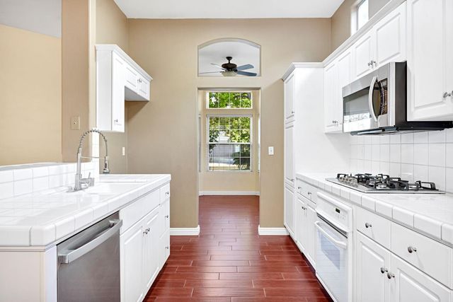 4634 W Oak Park Drive, Fresno, CA 93722