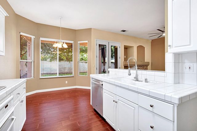 4634 W Oak Park Drive, Fresno, CA 93722