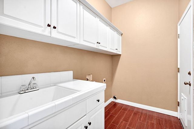 4634 W Oak Park Drive, Fresno, CA 93722