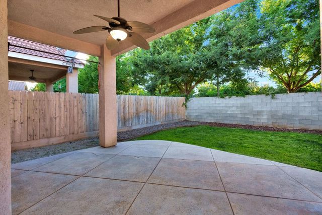 4634 W Oak Park Drive, Fresno, CA 93722
