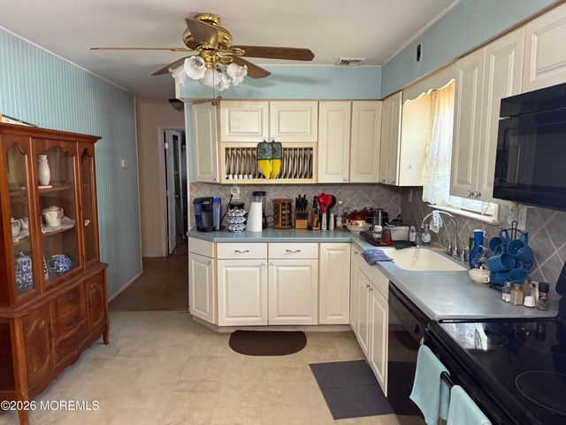 721 12th Avenue, Toms River, NJ 08757