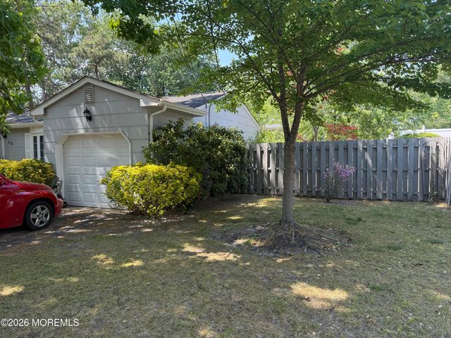 721 12th Avenue, Toms River, NJ 08757