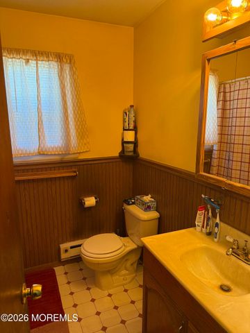 721 12th Avenue, Toms River, NJ 08757