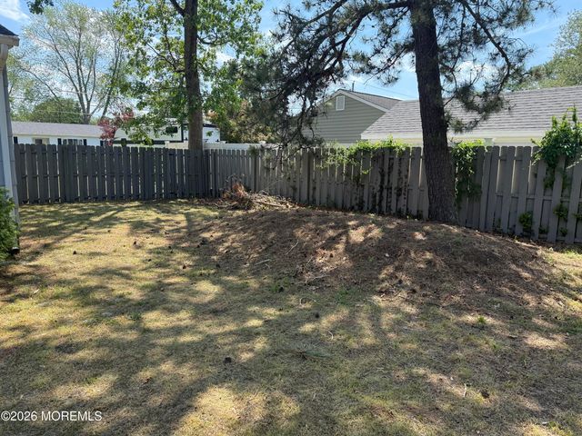 721 12th Avenue, Toms River, NJ 08757