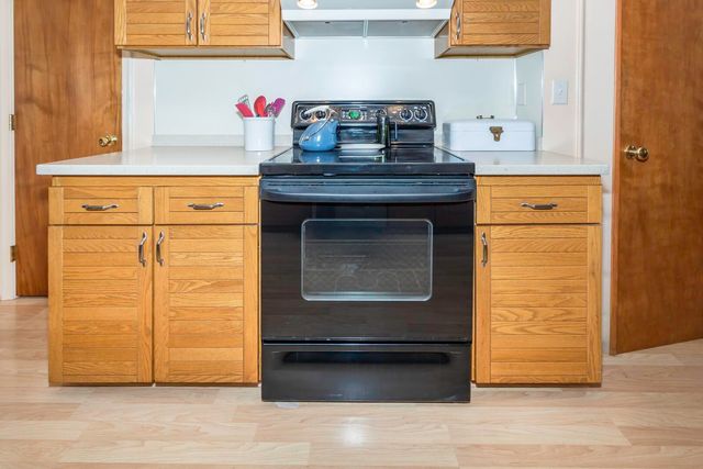 1424 Collegewood Street, Ypsilanti City, MI 48197