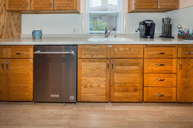 1424 Collegewood Street, Ypsilanti City, MI 48197