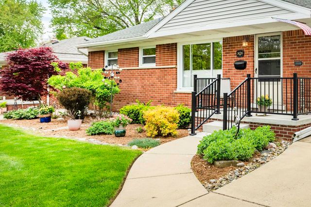 1424 Collegewood Street, Ypsilanti City, MI 48197