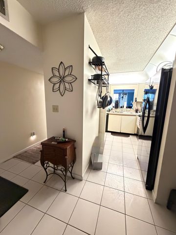 3300 NW 46th Street 104, Oakland Park, FL 33309
