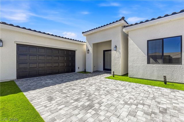4700 Parkwood Drive, Pahrump, NV 89061