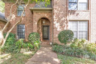 1520 WOOD FARMS DR, Memphis, TN 38016