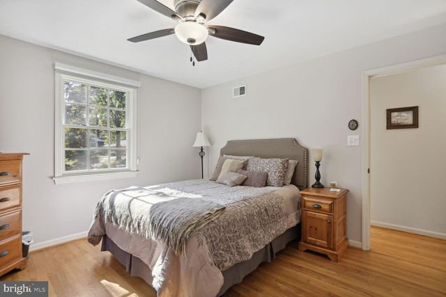 2300 CHESHIRE LN, Alexandria, VA 22307