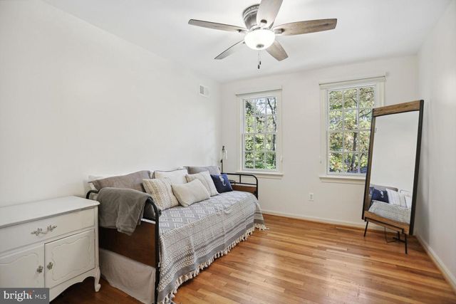 2300 CHESHIRE LN, Alexandria, VA 22307