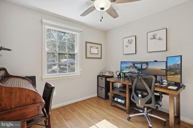 2300 CHESHIRE LN, Alexandria, VA 22307