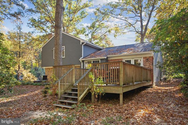 2300 CHESHIRE LN, Alexandria, VA 22307