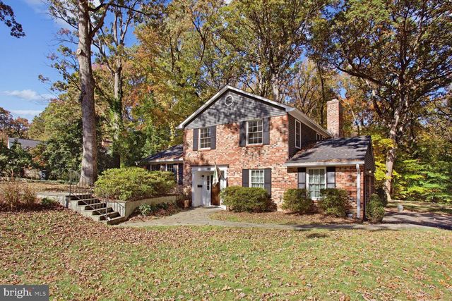 2300 CHESHIRE LN, Alexandria, VA 22307