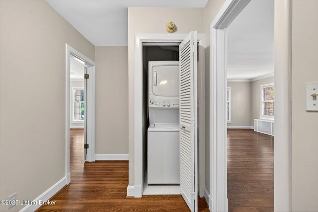 2325 Broadmeade Rd 1, Seneca Gardens, KY 40205