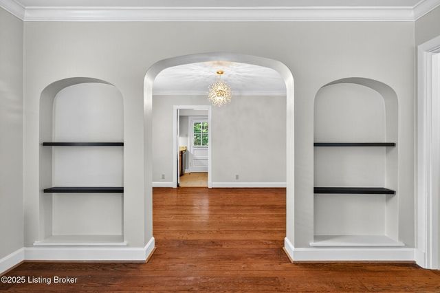 2325 Broadmeade Rd 1, Seneca Gardens, KY 40205