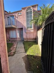 165 Racquet Club Drive, Compton, CA 90220