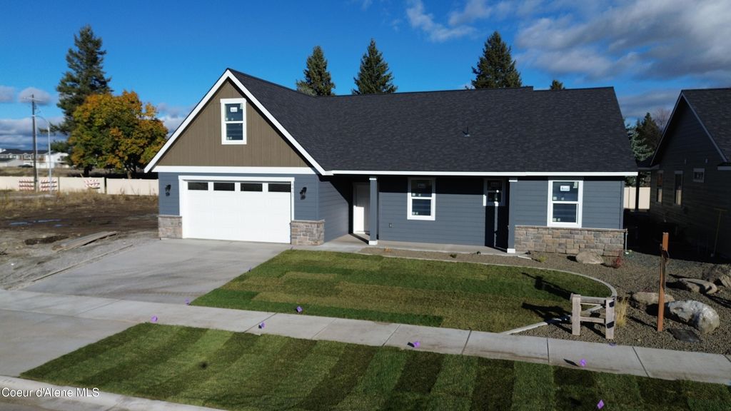 4451 E Davin DR, Post Falls, ID 83854
