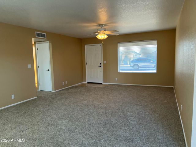 8162 E NOPAL Avenue, Mesa, AZ 85209