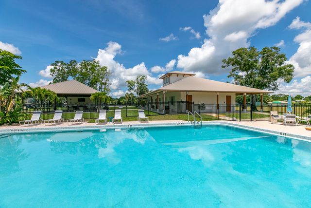 3584 SW Quail Meadow Trail E, Palm City, FL 34990