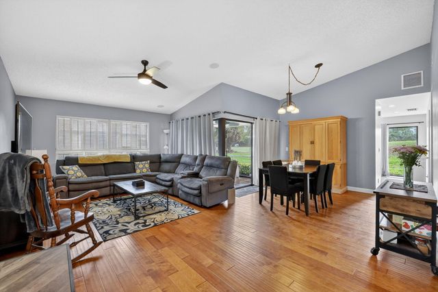 3584 SW Quail Meadow Trail E, Palm City, FL 34990