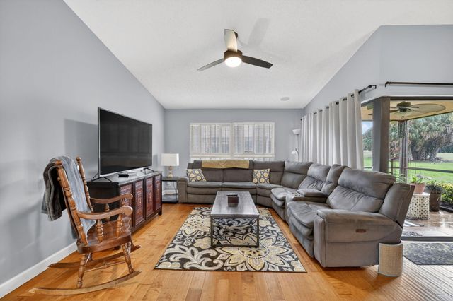 3584 SW Quail Meadow Trail E, Palm City, FL 34990