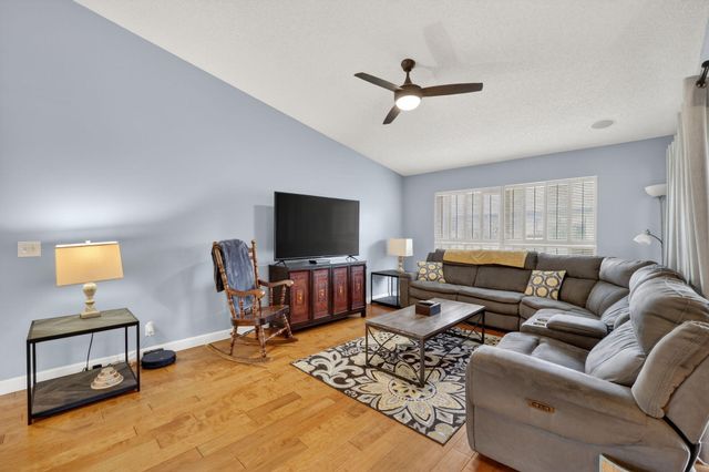 3584 SW Quail Meadow Trail E, Palm City, FL 34990