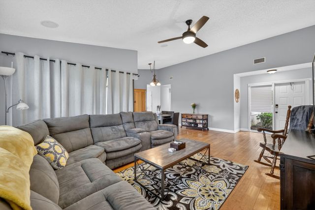 3584 SW Quail Meadow Trail E, Palm City, FL 34990