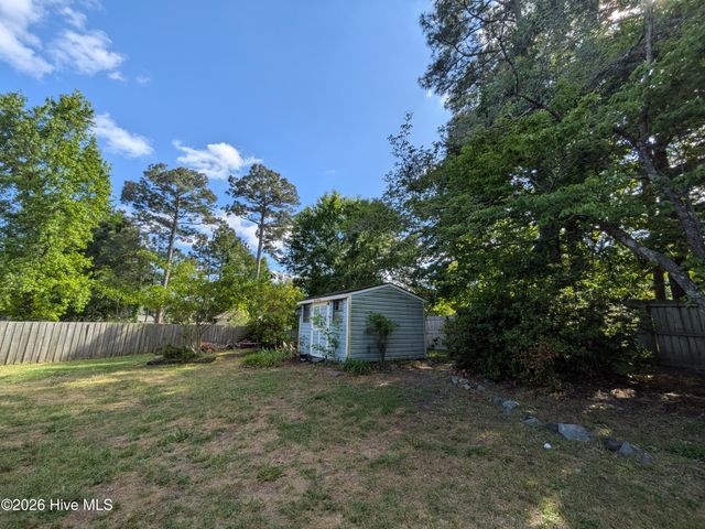 213 Teakwood Place, Midway Park, NC 28544