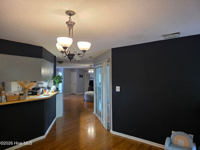 213 Teakwood Place, Midway Park, NC 28544