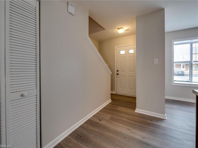 126 Whitewater DR, Newport News, VA 23608