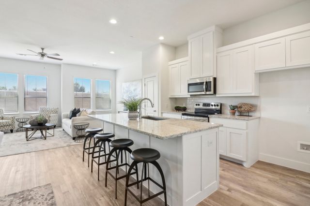 104 Samuel Street, Lewisville, TX 75057