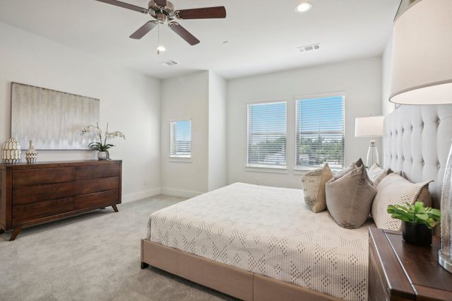 104 Samuel Street, Lewisville, TX 75057