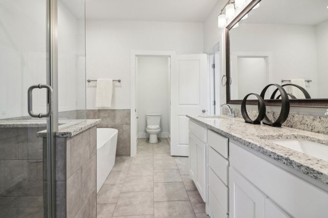104 Samuel Street, Lewisville, TX 75057